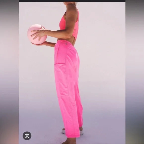 Free people, movement hot shot pants - Picture 3 of 9